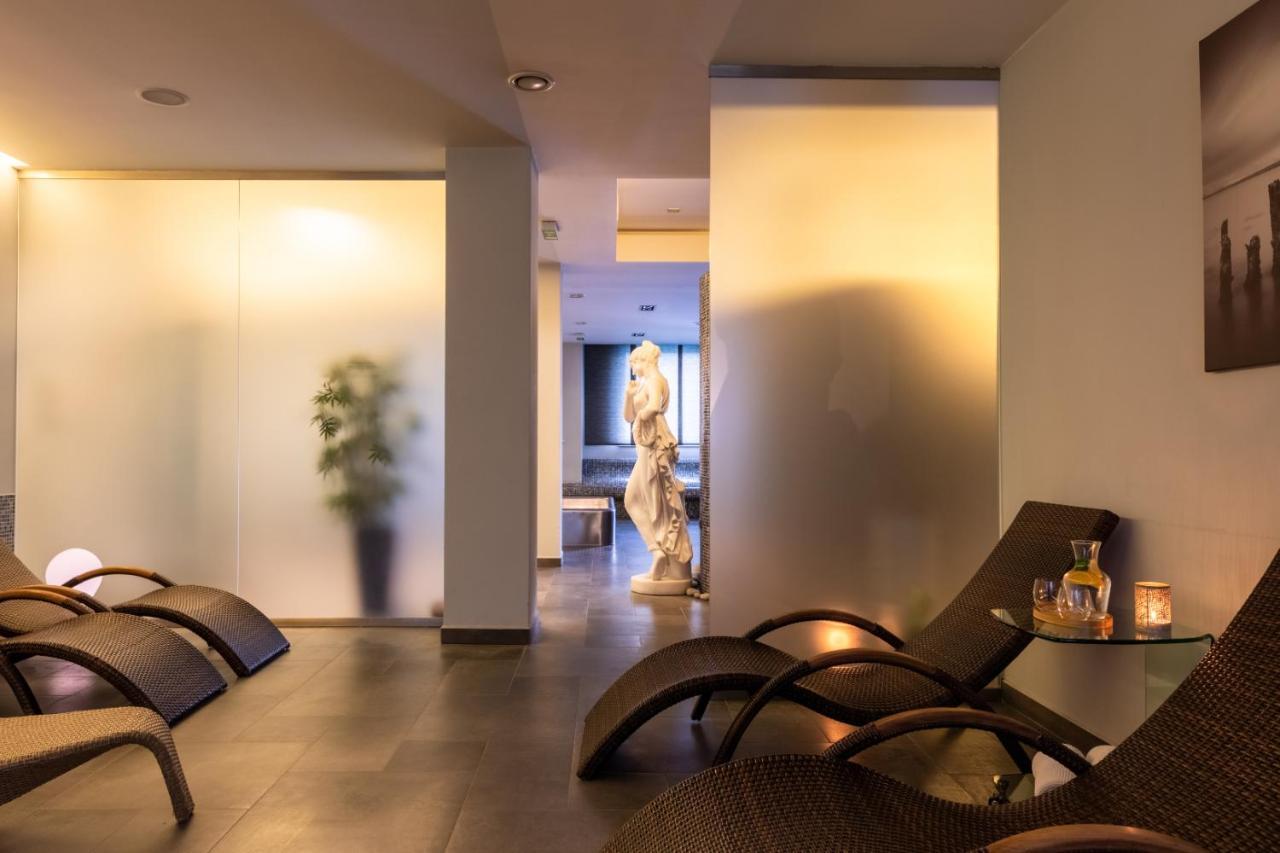 Hotel Abacie & Wellness Valašské Meziříčí Zewnętrze zdjęcie